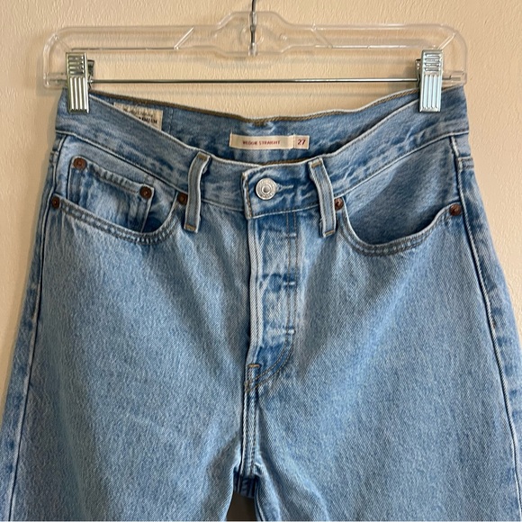 Levi’s Wedgie Straight Jeans - Picture 3 of 16